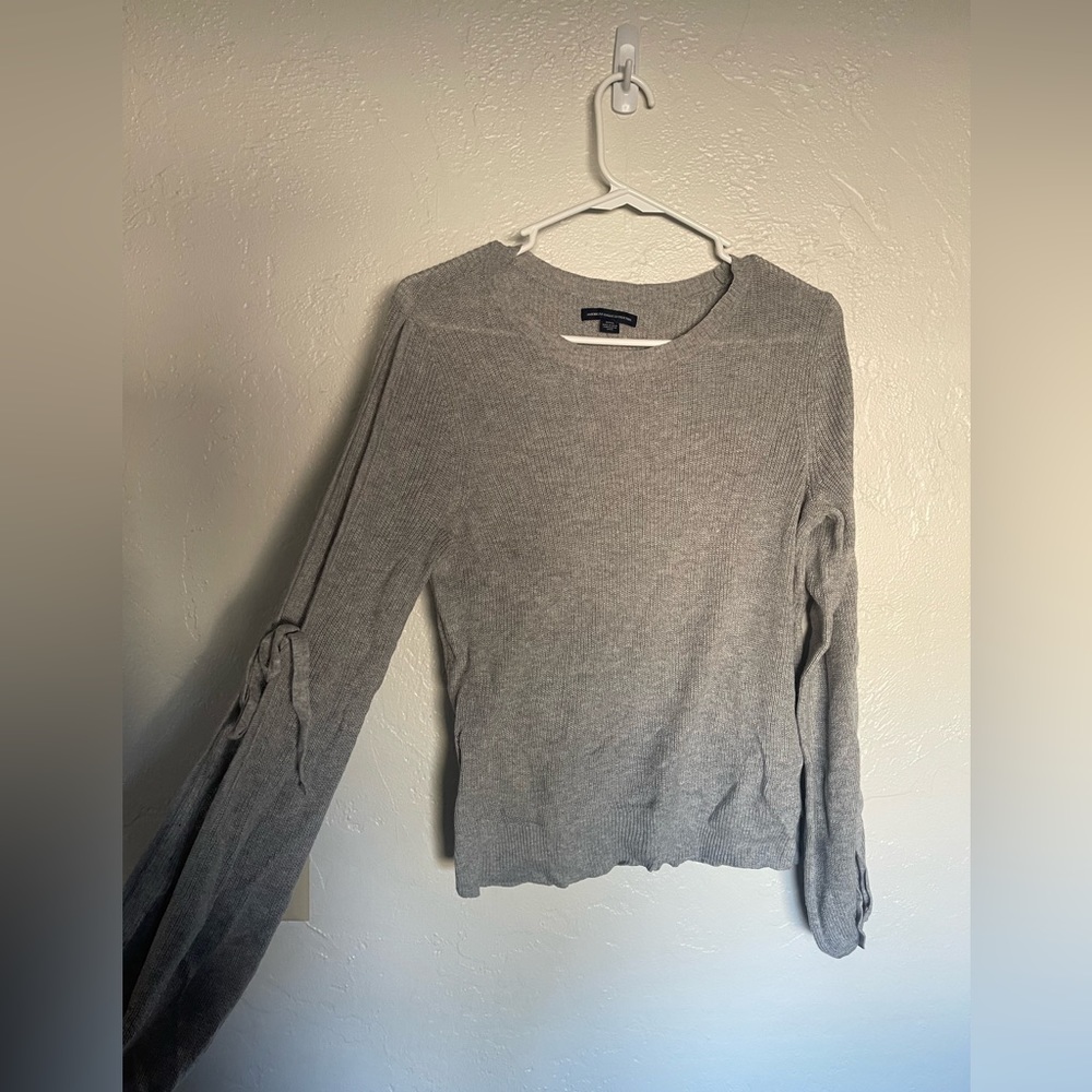 American Eagle Grey Sweater
